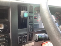 いすゞフォワードアルミウイング中型（4t）[写真25]