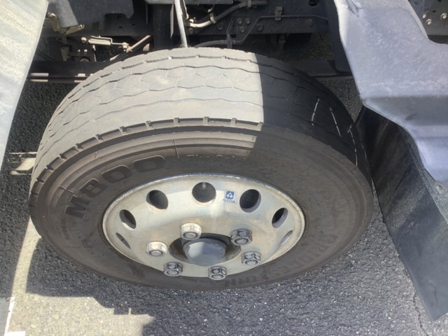 いすゞフォワードアルミウイング中型（4t）[写真11]