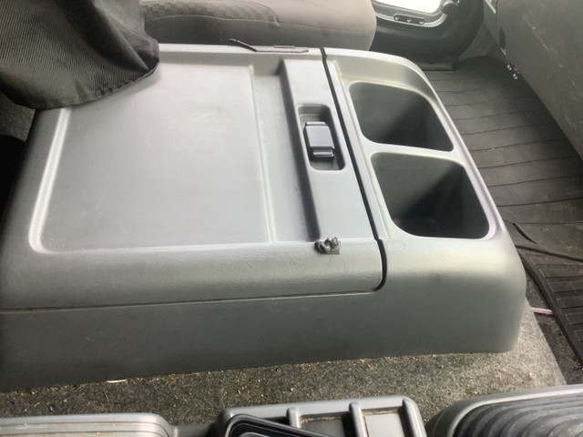 いすゞフォワードアルミウイング中型（4t）[写真29]