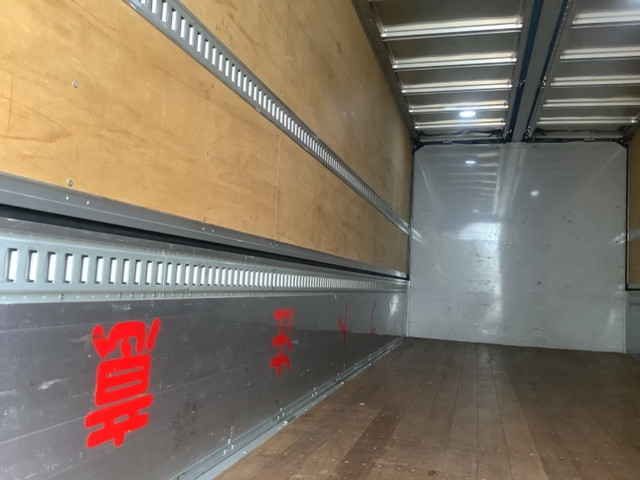 いすゞフォワードアルミウイング中型（4t）[写真05]