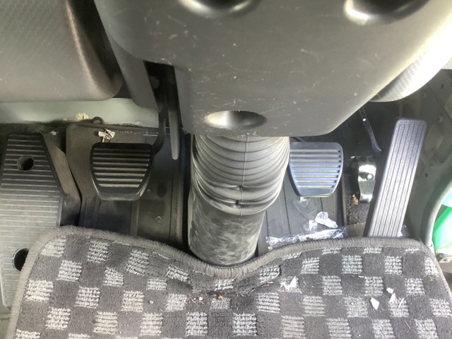 いすゞフォワードアルミウイング中型（4t）[写真27]