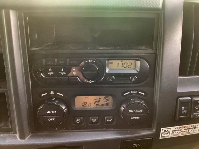 いすゞフォワードアルミウイング中型（4t）[写真28]