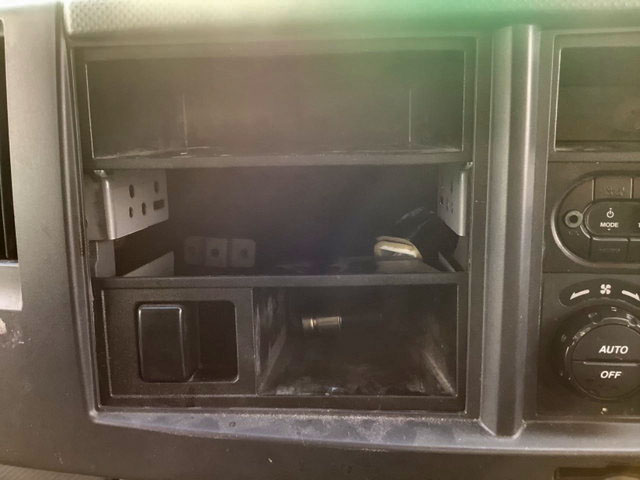 いすゞフォワードアルミウイング中型（4t）[写真29]