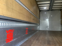 いすゞフォワードアルミウイング中型（4t）[写真05]