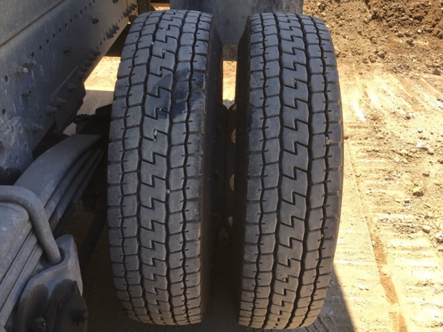 日野プロフィアダンプ大型（10t）[写真14]