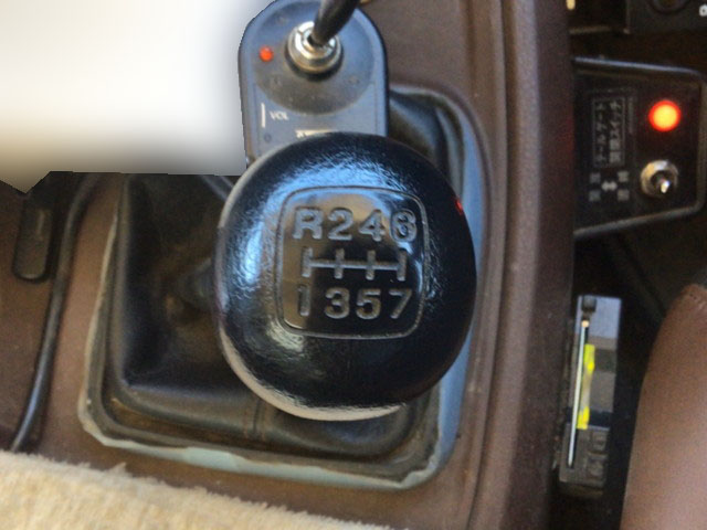 日野プロフィアダンプ大型（10t）[写真22]