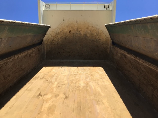 日野プロフィアダンプ大型（10t）[写真04]