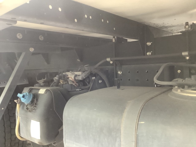 三菱ふそうキャンターアルミウイング小型（2t・3t）[写真14]