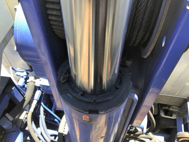 UDトラックスコンドルクレーン3段小型（2t・3t）[写真10]