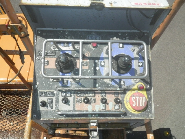 三菱ふそうキャンター高所作業車小型（2t・3t）[写真13]