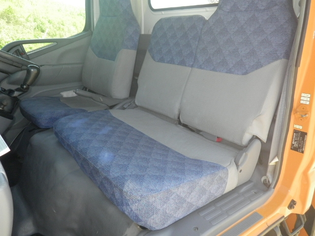 三菱ふそうキャンター高所作業車小型（2t・3t）[写真24]