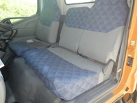 三菱ふそうキャンター高所作業車小型（2t・3t）[写真24]