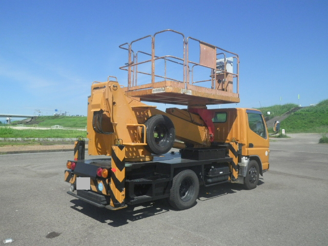 三菱ふそうキャンター高所作業車小型（2t・3t）[写真04]