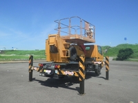 三菱ふそうキャンター高所作業車小型（2t・3t）[写真06]