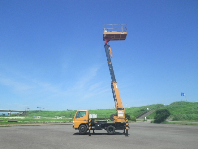 三菱ふそうキャンター高所作業車小型（2t・3t）[写真07]