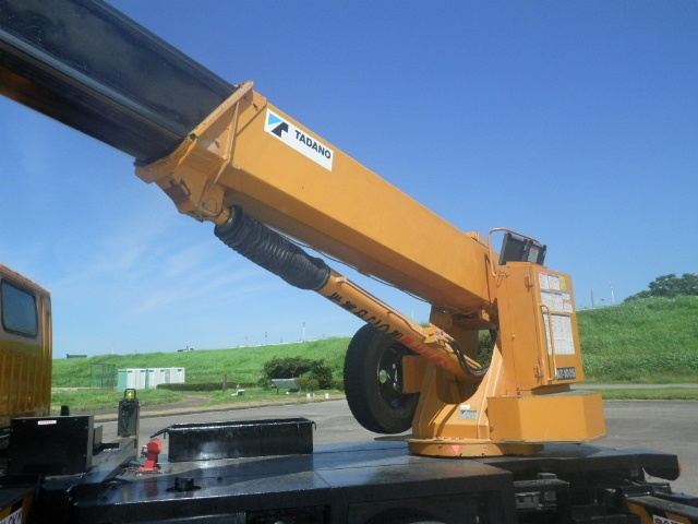 三菱ふそうキャンター高所作業車小型（2t・3t）[写真09]