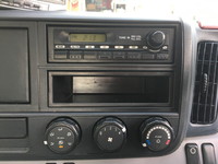 三菱ふそうキャンターガッツ平ボディ小型（2t・3t）[写真35]