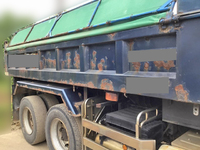 UDトラックスクオンダンプ大型（10t）[写真02]