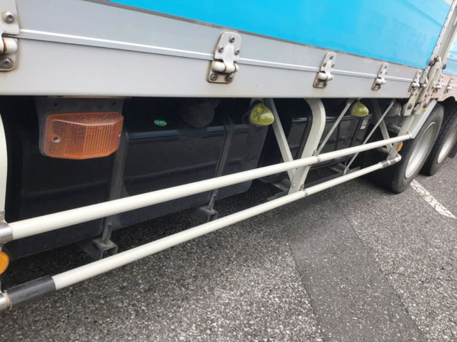 UDトラックスクオンアルミウイング大型（10t）[写真13]