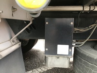 UDトラックスクオンアルミウイング大型（10t）[写真15]