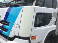 UDトラックスクオンアルミウイング大型（10t）[写真04]