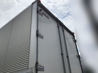 UDトラックスクオンアルミウイング大型（10t）[写真05]