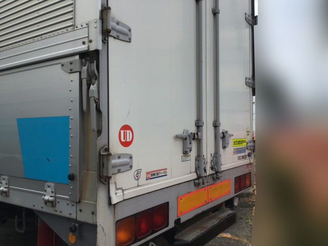 UDトラックスクオンアルミウイング大型（10t）[写真06]