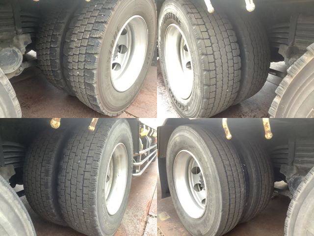 三菱ふそうスーパーグレートセルフクレーン4段大型（10t）[写真20]