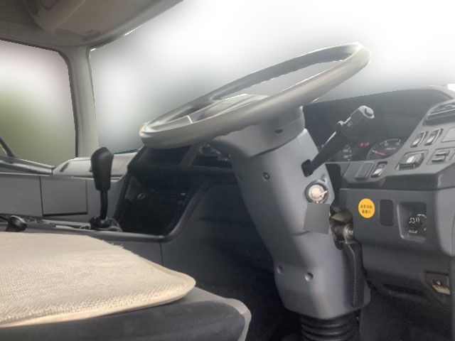 三菱ふそうスーパーグレートセルフクレーン4段大型（10t）[写真29]