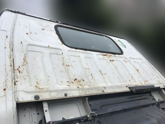 いすゞエルフ平ボディ小型（2t・3t）[写真12]