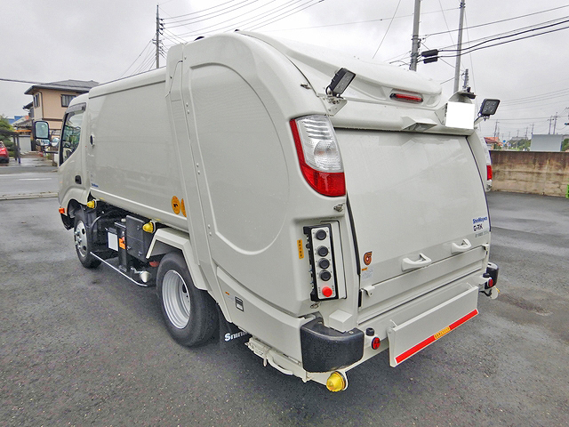 日野デュトロパッカー車（塵芥車）小型（2t・3t）[写真04]