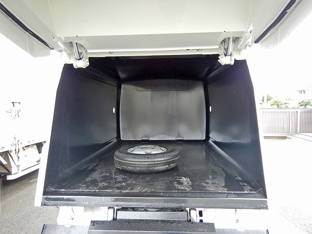 日野デュトロパッカー車（塵芥車）小型（2t・3t）[写真06]