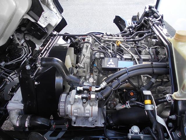 三菱ふそうキャンター冷凍車（冷蔵車）小型（2t・3t）[写真24]