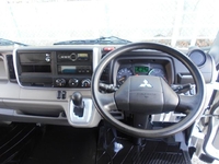 三菱ふそうキャンター冷凍車（冷蔵車）小型（2t・3t）[写真32]