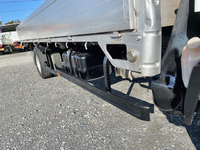 いすゞエルフアルミブロック小型（2t・3t）[写真13]