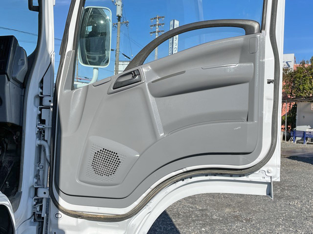 いすゞエルフアルミブロック小型（2t・3t）[写真26]