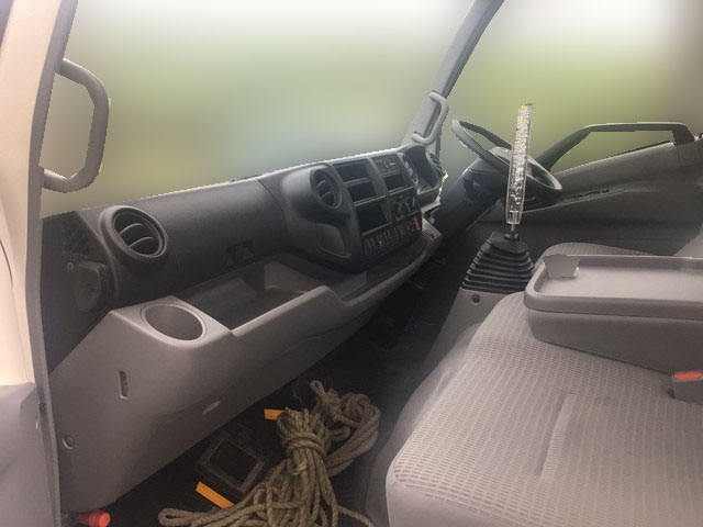 日野デュトロ平ボディ小型（2t・3t）[写真14]