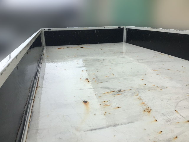 日野デュトロ平ボディ小型（2t・3t）[写真04]