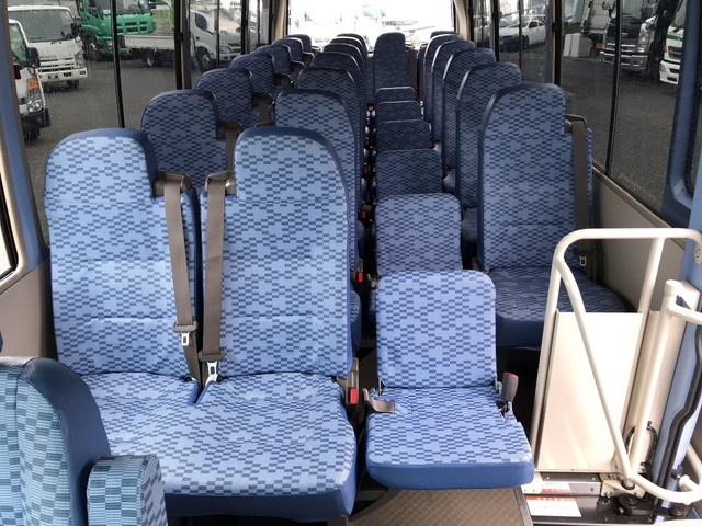 三菱ふそうローザマイクロバス[写真13]