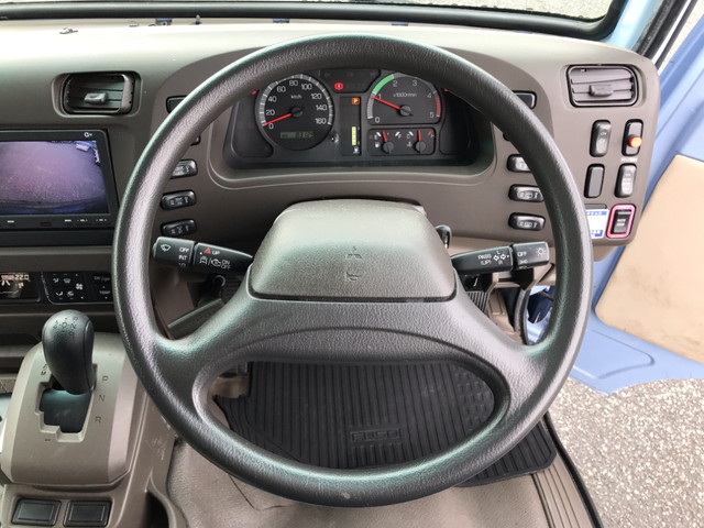 三菱ふそうローザマイクロバス[写真20]