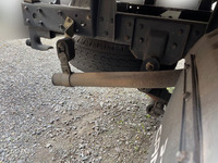 三菱ふそうキャンターガッツ平ボディ小型（2t・3t）[写真10]