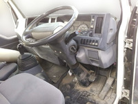 いすゞエルフ平ボディ小型（2t・3t）[写真21]