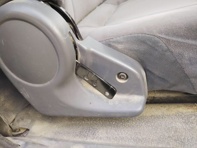 いすゞエルフ平ボディ小型（2t・3t）[写真22]