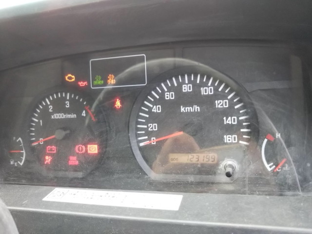 いすゞエルフ平ボディ小型（2t・3t）[写真24]