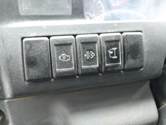 いすゞエルフ平ボディ小型（2t・3t）[写真28]