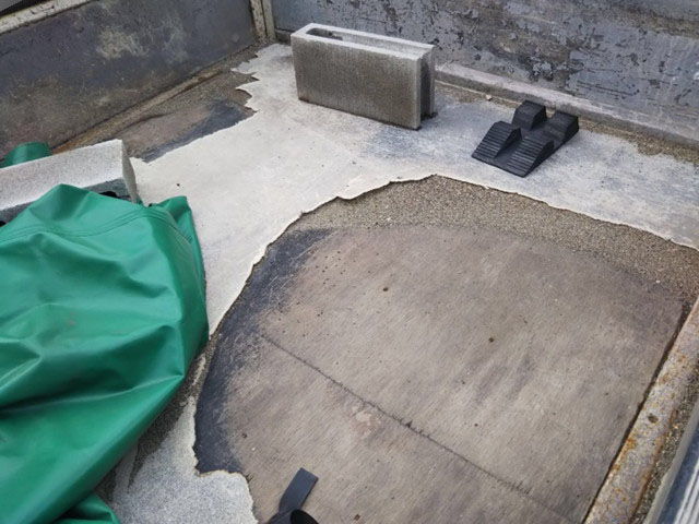 いすゞエルフ平ボディ小型（2t・3t）[写真05]