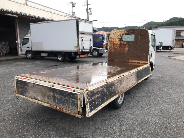 いすゞエルフ平ボディ小型（2t・3t）[写真10]