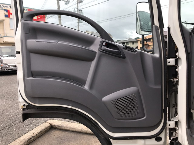 いすゞエルフ平ボディ小型（2t・3t）[写真25]