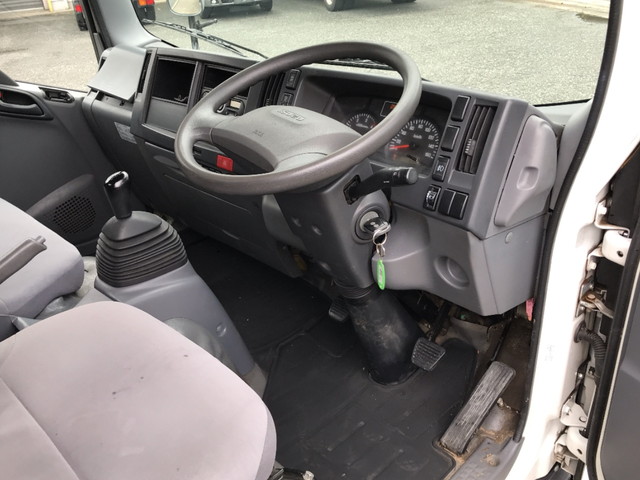 いすゞエルフ平ボディ小型（2t・3t）[写真30]