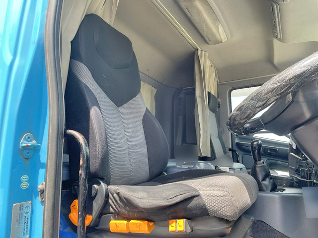 日野プロフィアトレーラーヘッド（トラクターヘッド）大型（10t）[写真27]